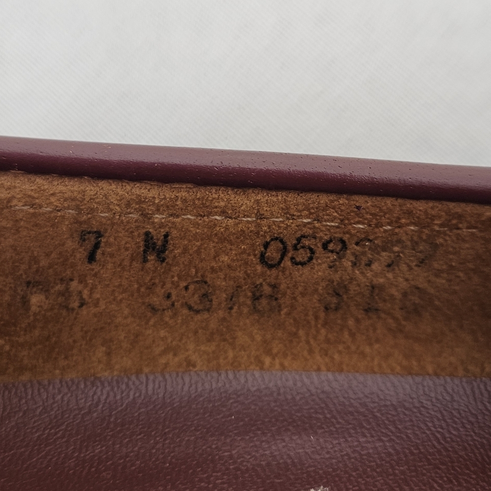Etienne Aigner Burgundy Leather Penny Loafers Vintage 7N Narrow - Picture 12 of 14